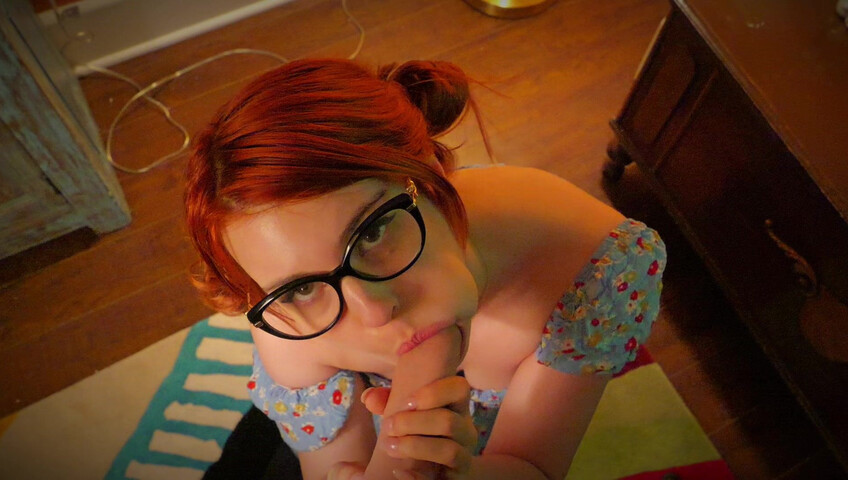 Olive Wood - Sis Needs You to Help Mommy
