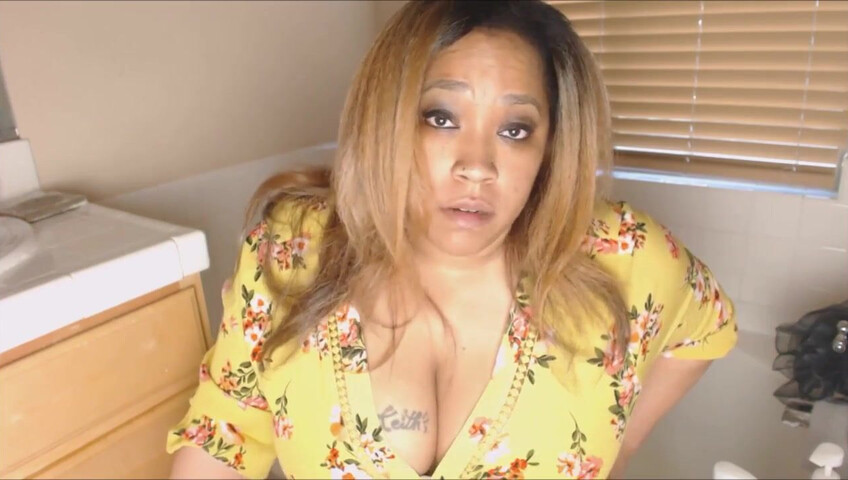 Rayne Woods - Mommy's Soothing Handjob