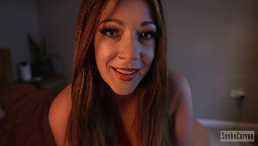 Sasha Curves - The MommyBot