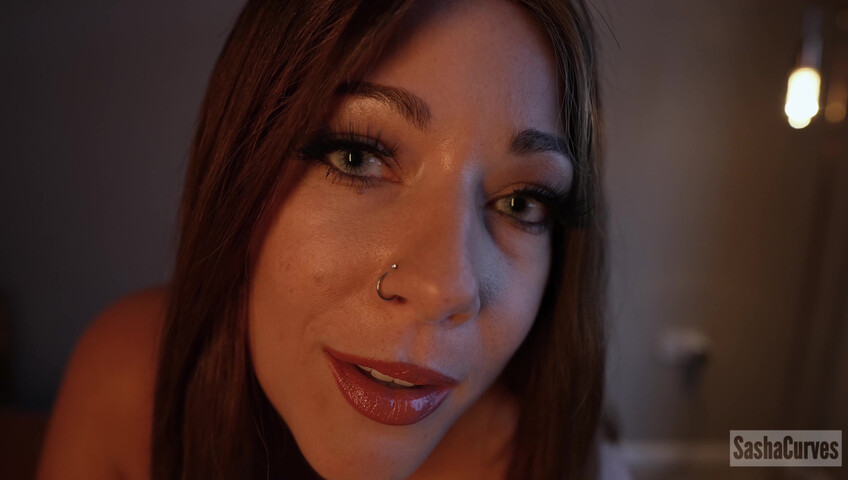 Sasha Curves - The MommyBot