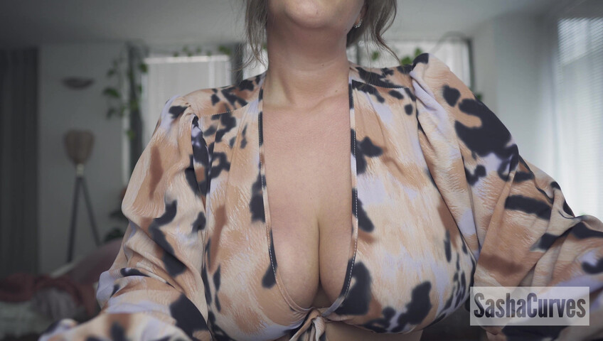 Sasha Curves - Your Manipulatve Aunt
