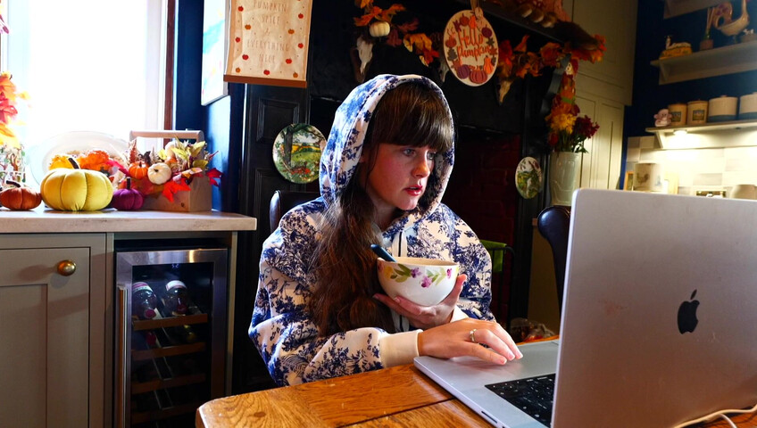 Sydney Harwin - MOMMY, THE SIMULATION AND EVERYTHING AFTER