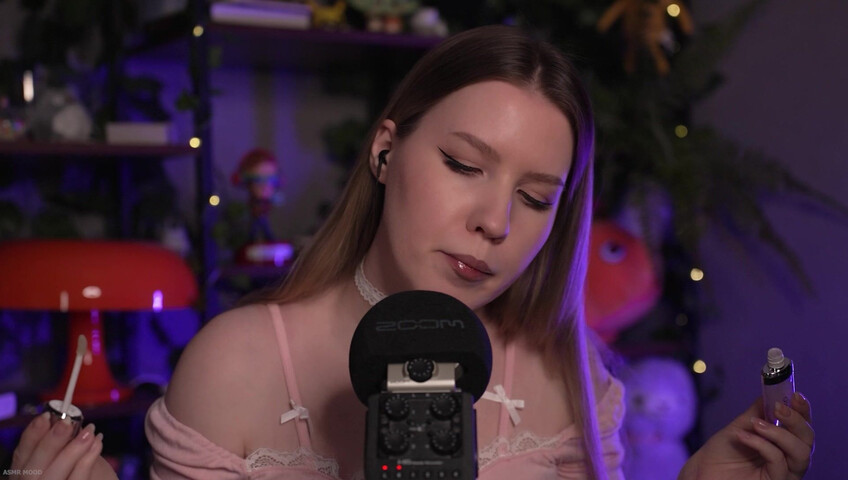 Mood ASMR - 10 May 2026 - ASMR 100 Layers of Lip Gloss | Mouth Sounds