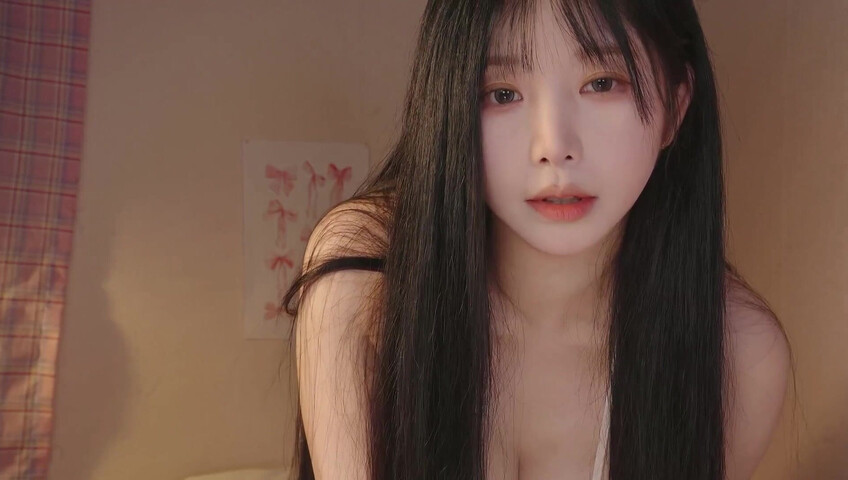 ASMR Yoon Ying - 10 May 2026 - Lotion Massage to Soothe My Younger Boyfriend Who Can’t Sleep | 잠 못드는 연하남친 달래주는 로션마사지