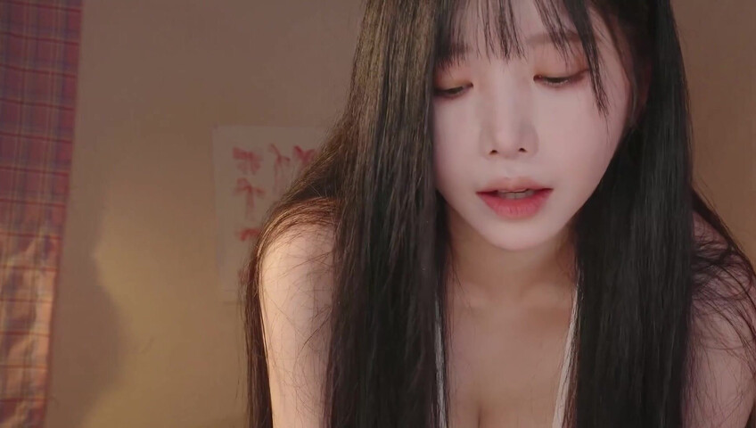 ASMR Yoon Ying - 10 May 2026 - Lotion Massage to Soothe My Younger Boyfriend Who Can’t Sleep | 잠 못드는 연하남친 달래주는 로션마사지