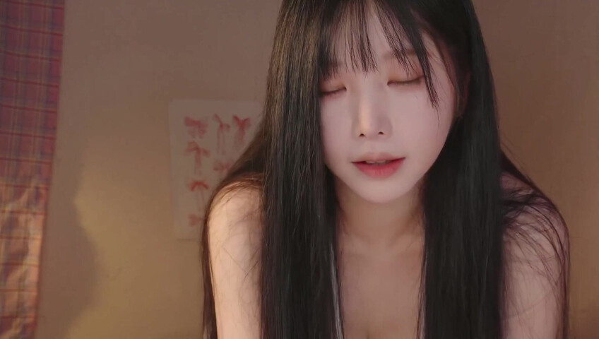 ASMR Yoon Ying - 10 May 2026 - Lotion Massage to Soothe My Younger Boyfriend Who Can’t Sleep | 잠 못드는 연하남친 달래주는 로션마사지