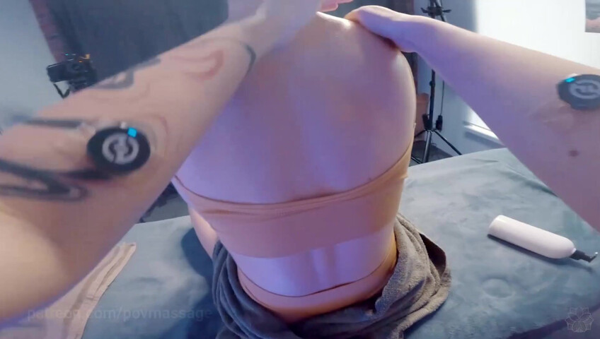 ASMR-Massage – 11. Mai 2026 – Entspannende Schultermassage auf dem Tisch von Yolana (POV-Perspektive auf Casandra D)