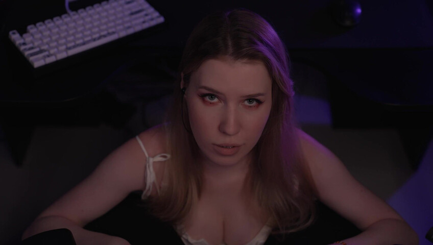 ASMR MOOD - I'm under your desk