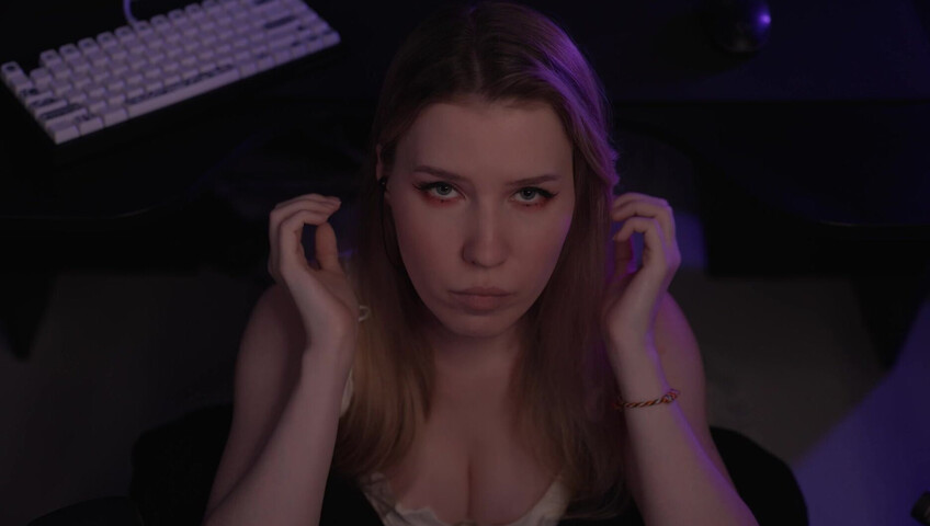 ASMR MOOD - I'm under your desk