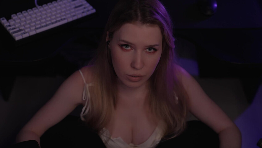 ASMR MOOD - I'm under your desk