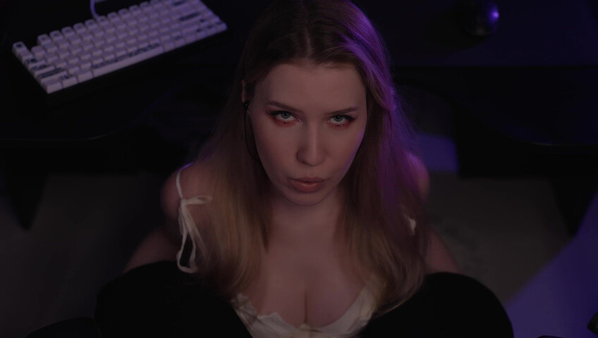 ASMR MOOD - I'm under your desk