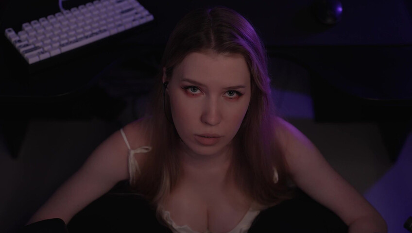ASMR MOOD - I'm under your desk