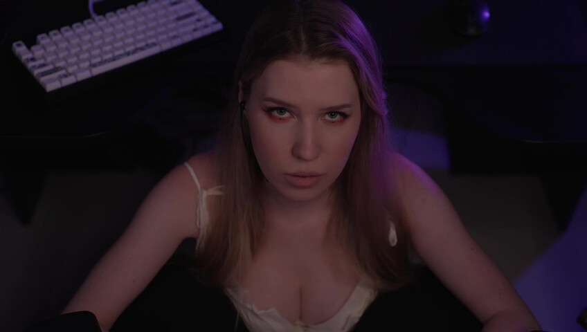 ASMR MOOD - I'm under your desk