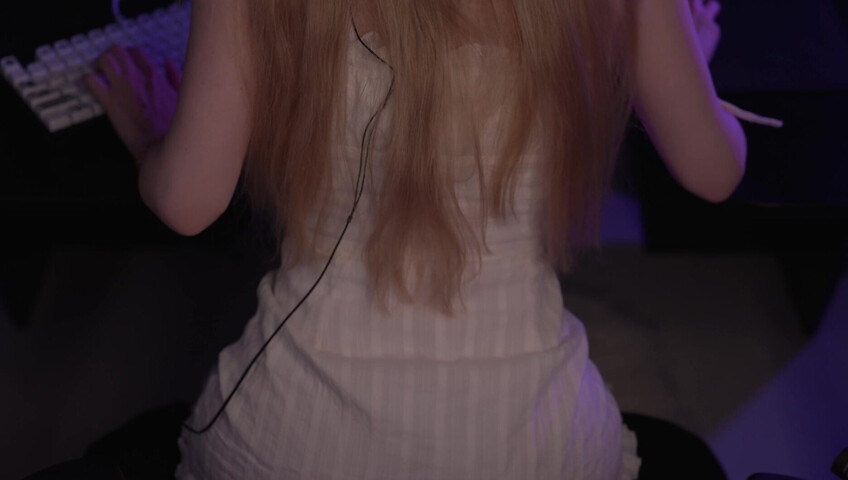ASMR MOOD - I'm under your desk