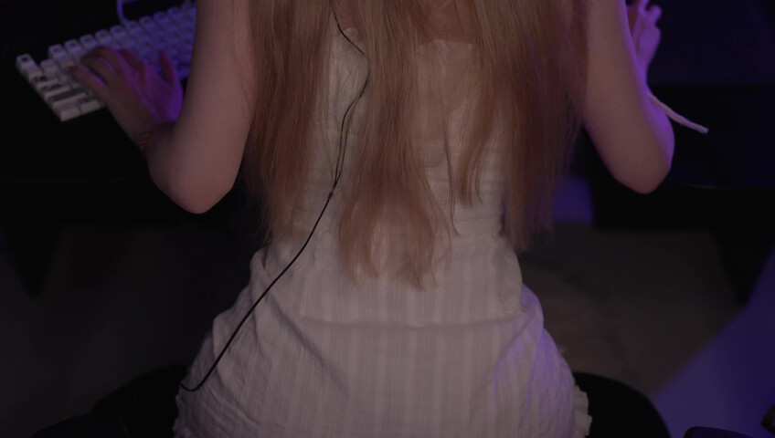 ASMR MOOD - I'm under your desk