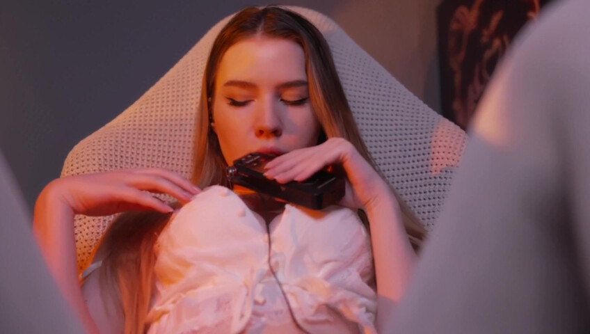 ASMR MOOD - Sensitive mouth sounds with tascam