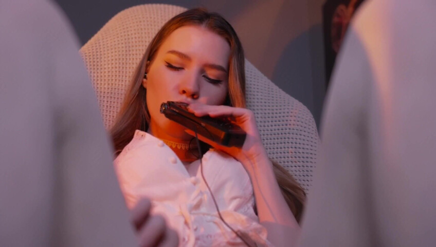 ASMR MOOD - Sensitive mouth sounds with tascam