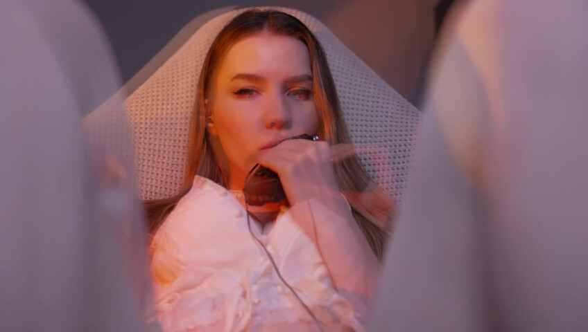 ASMR MOOD - Sensitive mouth sounds with tascam