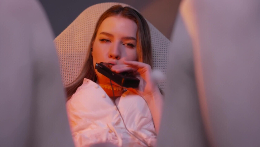 ASMR MOOD - Sensitive mouth sounds with tascam