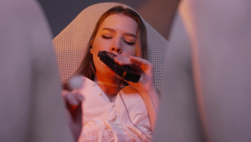 ASMR MOOD - Sensitive mouth sounds with tascam
