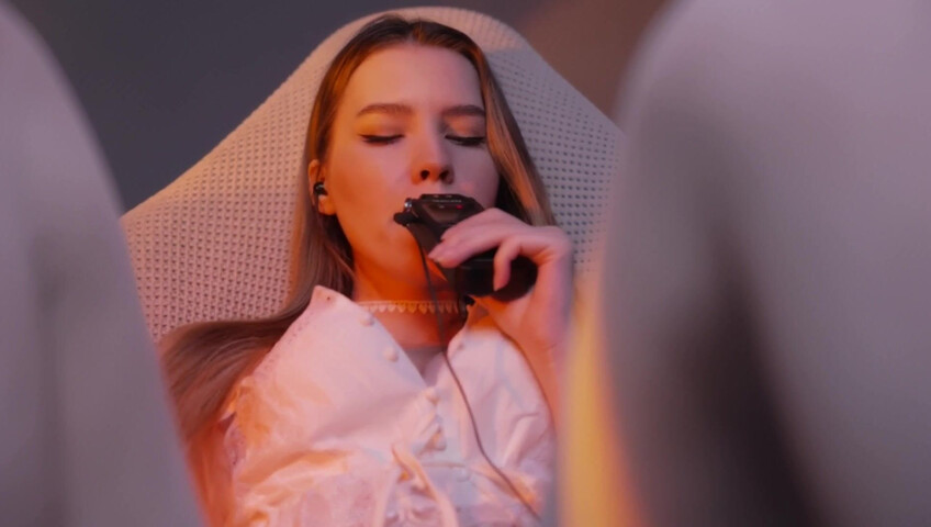 ASMR MOOD - Sensitive mouth sounds with tascam