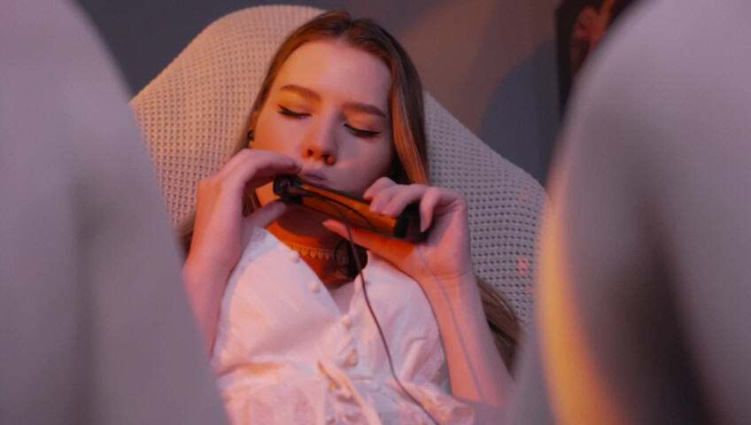 ASMR MOOD - Sensitive mouth sounds with tascam