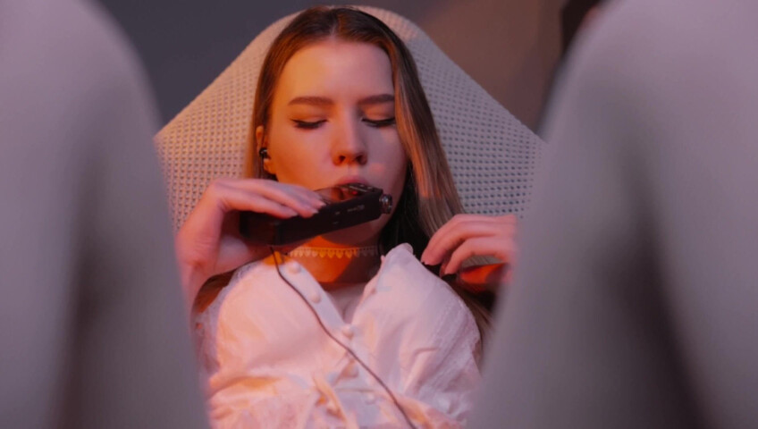 ASMR MOOD - Sensitive mouth sounds with tascam