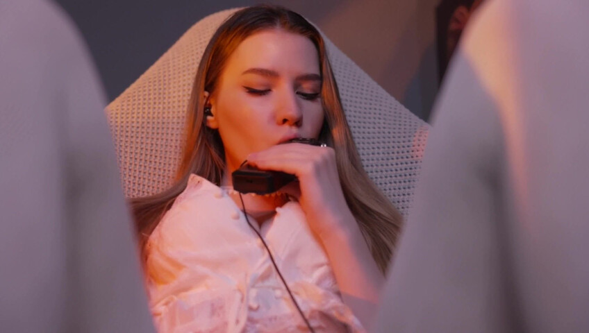 ASMR MOOD - Sensitive mouth sounds with tascam