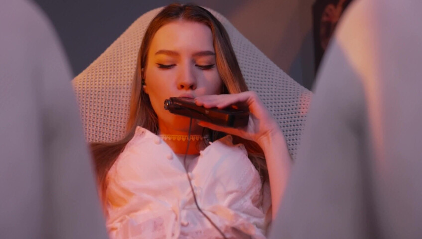 ASMR MOOD - Sensitive mouth sounds with tascam