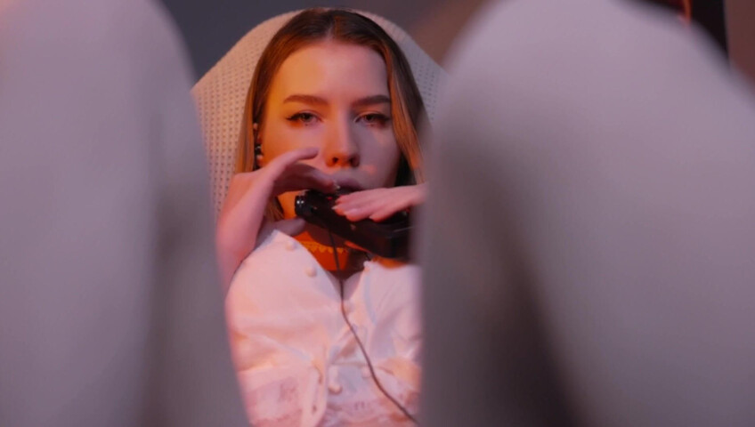 ASMR MOOD - Sensitive mouth sounds with tascam