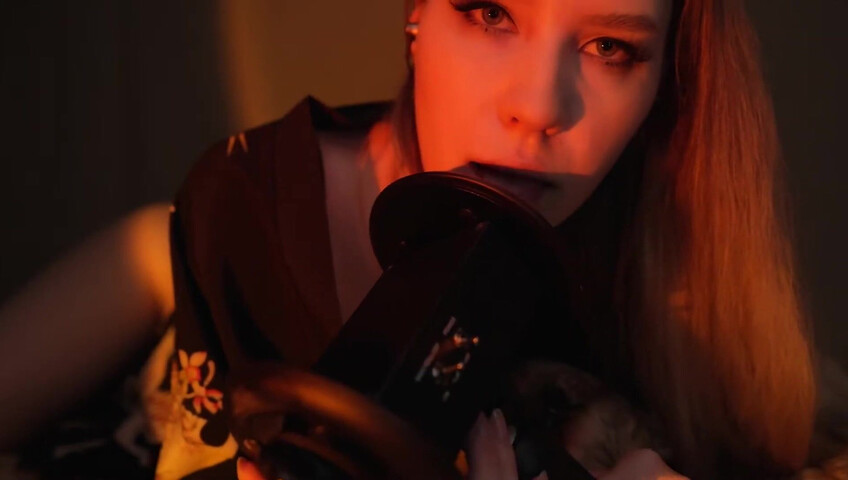 ASMR-Stimmung – Ich lecke deine Ohren in unserem Bett