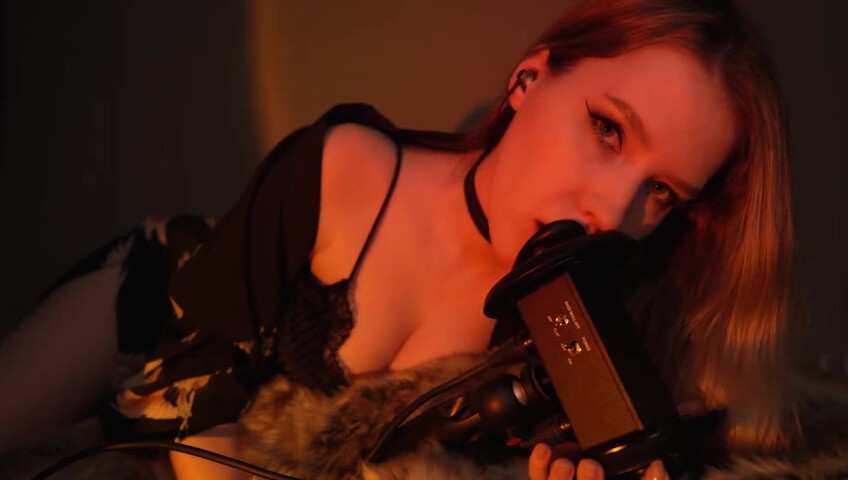 ASMR-Stimmung – Ich lecke deine Ohren in unserem Bett