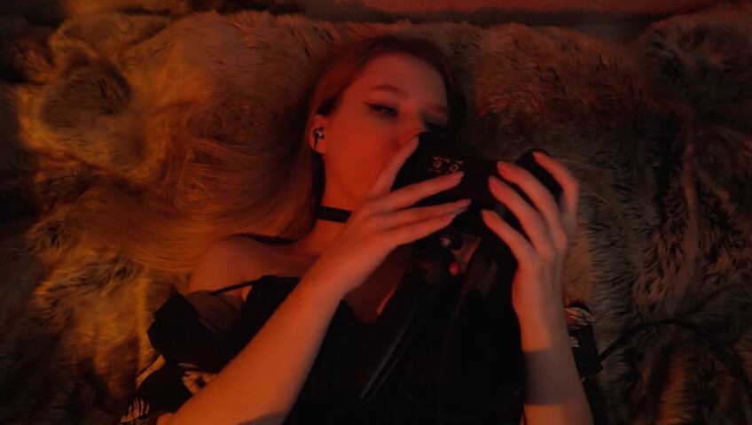 ASMR-Stimmung – Ich lecke deine Ohren in unserem Bett