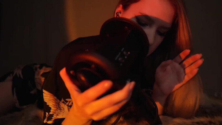 ASMR-Stimmung – Ich lecke deine Ohren in unserem Bett
