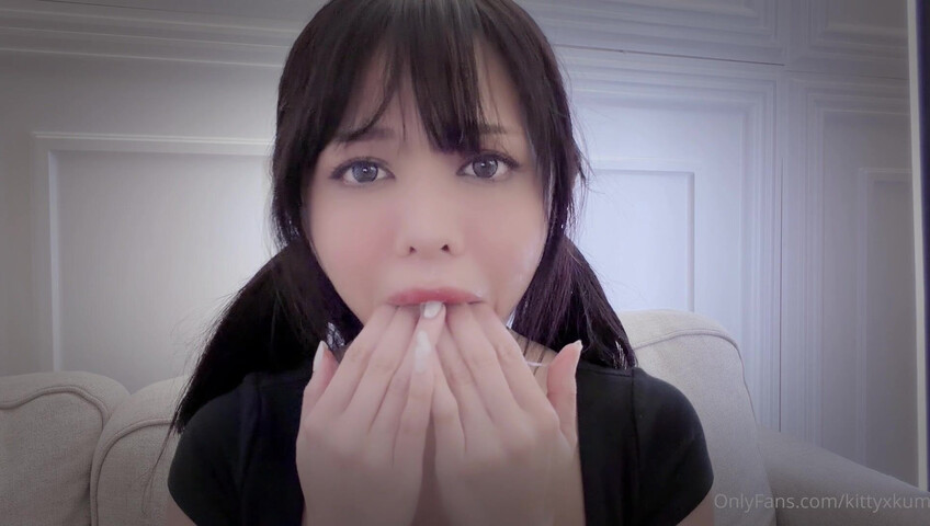 KittyxKum - Oral Spit Play