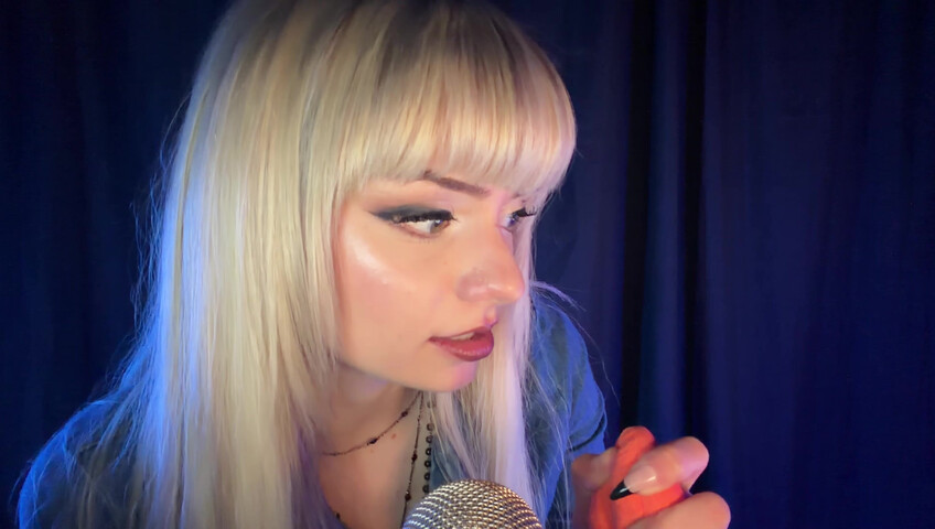 Il profilo Myspace di Emma - ASMR, ma parlo un po' troppo, quindi non riesci a concentrarti
