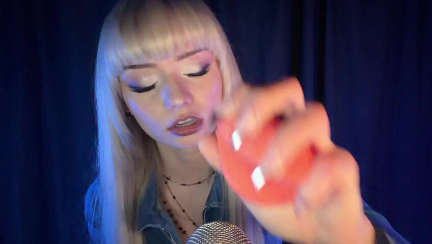 Il profilo Myspace di Emma - ASMR, ma parlo un po' troppo, quindi non riesci a concentrarti