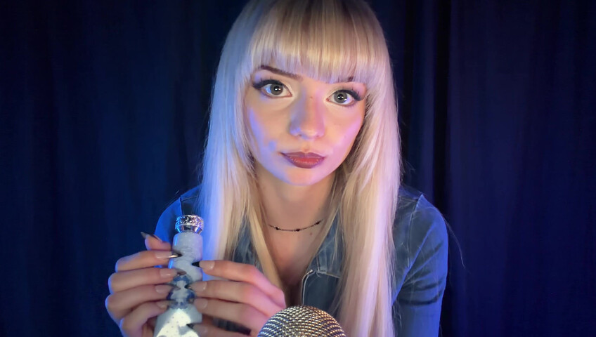 Il profilo Myspace di Emma - ASMR, ma parlo un po' troppo, quindi non riesci a concentrarti