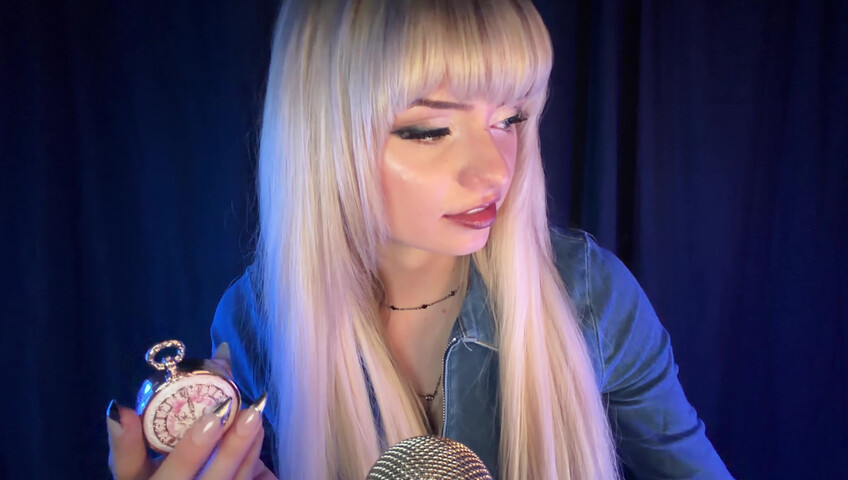 Il profilo Myspace di Emma - ASMR, ma parlo un po' troppo, quindi non riesci a concentrarti
