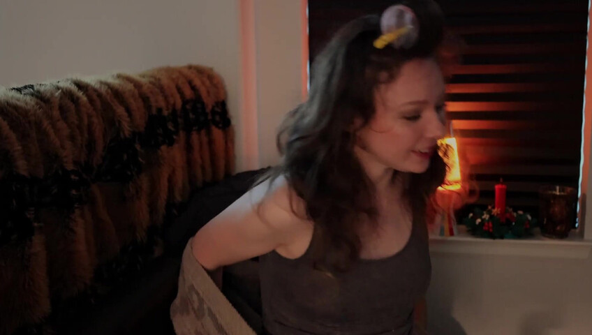 Katilingus - Locked Out for the Night - MILF-Next-Door Comforts You