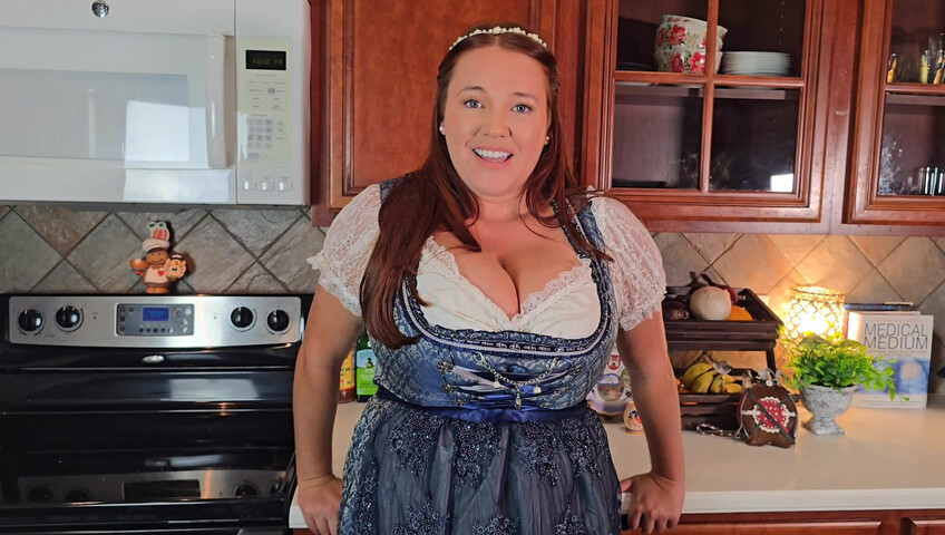 Annabelle Rogers - Host Step-Mom Seduces German Exchange Student Before Festival