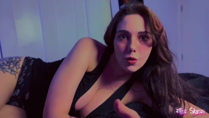 Ellie Skyes - Step-Mother Knows Best