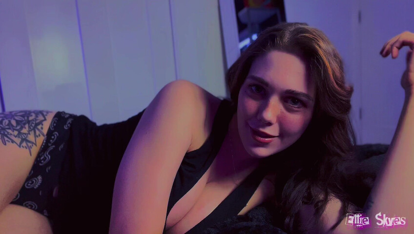 Ellie Skyes - Step-Mother Knows Best