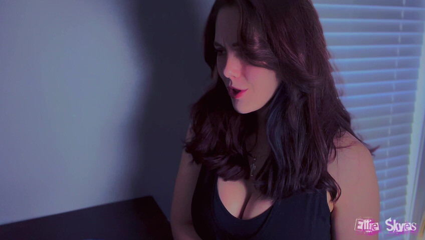 Ellie Skyes - Step-Mother Knows Best