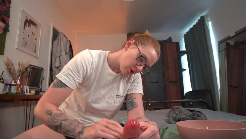 Fiona Dagger - Step-Mom Washes Your Cock