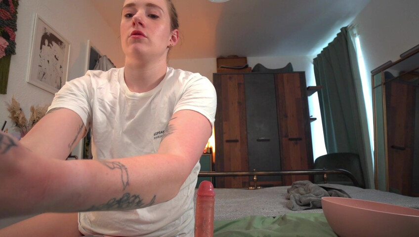 Fiona Dagger - Step-Mom Washes Your Cock