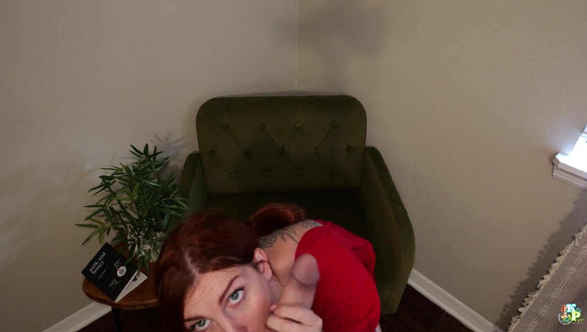 Kelly Payne - Free Use Mom