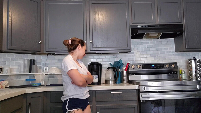 Lalunalewd - Dad Left So Make Mom Cum