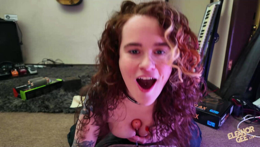 TheEleanorGee - Smoking Mommy Drains You