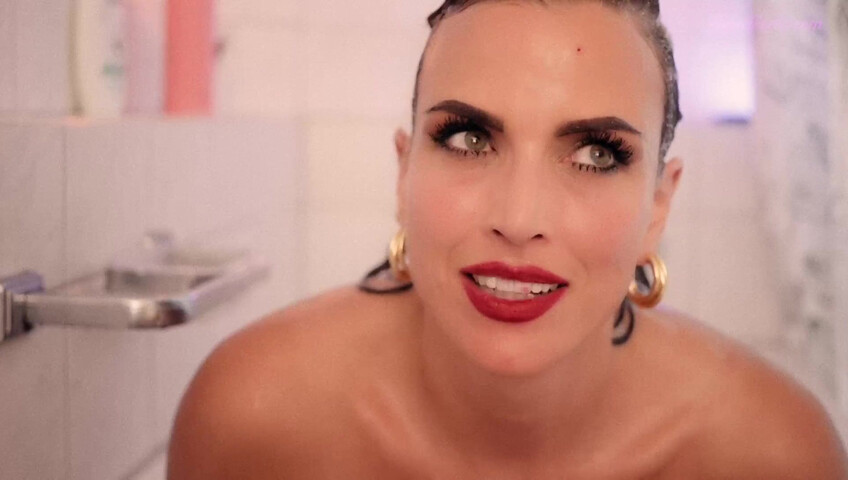 Gina Carla - Premium ASMR Naughty Wash!